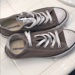 Grey converse